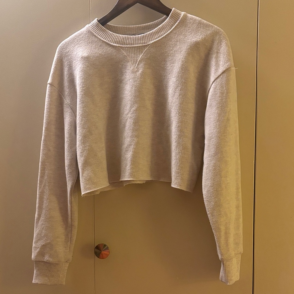 Zara Cream Crop Sweatshirt Small